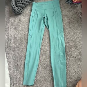 Lululemon leggings size 4